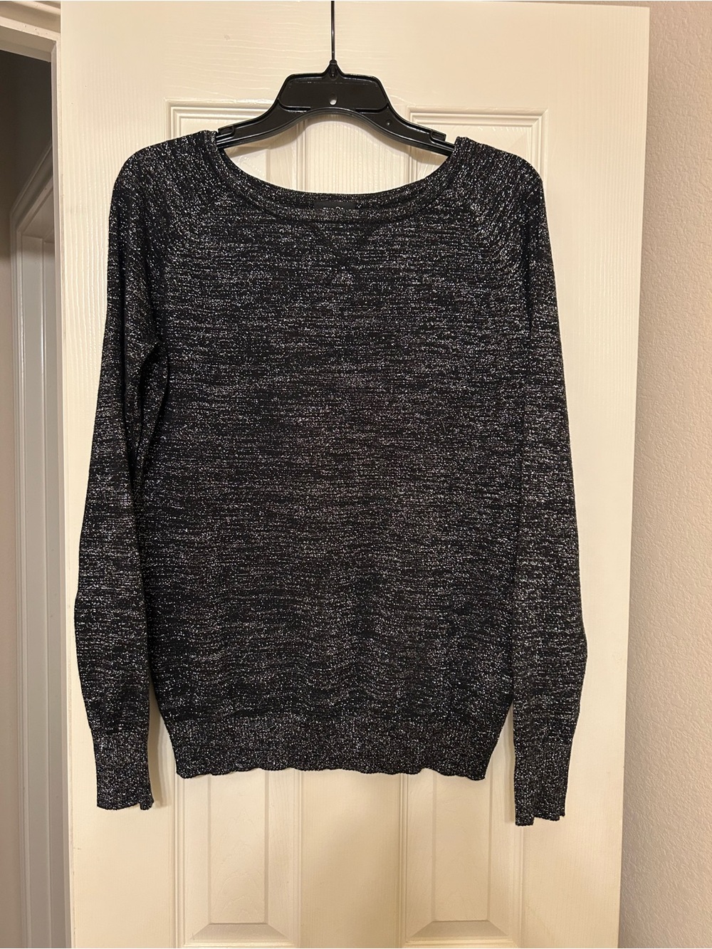 Rue21 Marled Black and Gray Crewneck Sweater